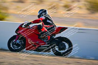 media/Oct-24-2025-2WTD (Fri) [[491f36c2bf]]/B Group/Session 1 (Turn 4 Outside)/